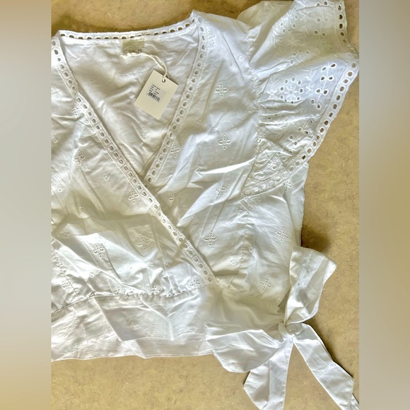 NWT Eyelet crop wrap shirt - Picture 1 of 4